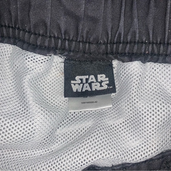 Star Wars Board Shorts Men’s Size Large Black White Comic Swimwear Collectible - Picture 6 of 7